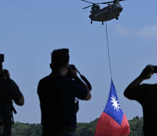 Taipé denuncia entrada de aviões e navios chineses
