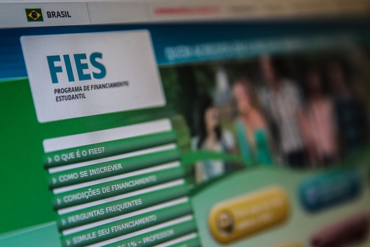 Fundo de Financiamento Estudantil,Fies