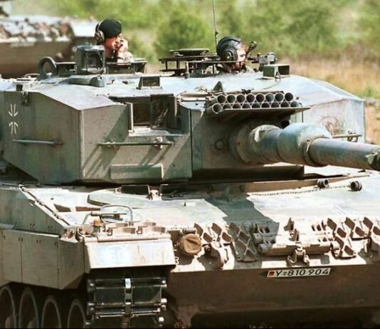Alemanha vai fornecer tanques Leopard 2A4 para a Eslováquia