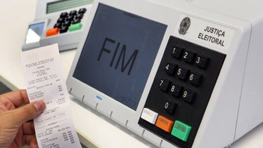 Prazo para regularizar título pela internet termina nesta segunda