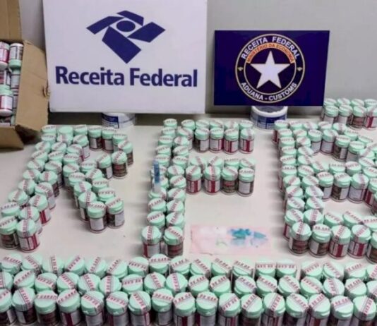 Cocaína que saiu de MS em frascos de remédios é apreendida em Recife