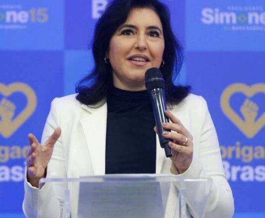 Simone Tebet nega que PT estaria reservando ministério a ela
