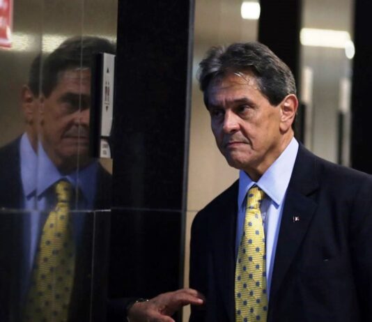 Ex-deputado Roberto Jefferson está preso em Benfica