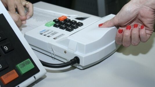 Não cadastrou biometria? Confira como votar no segundo turno das Eleições de 2022