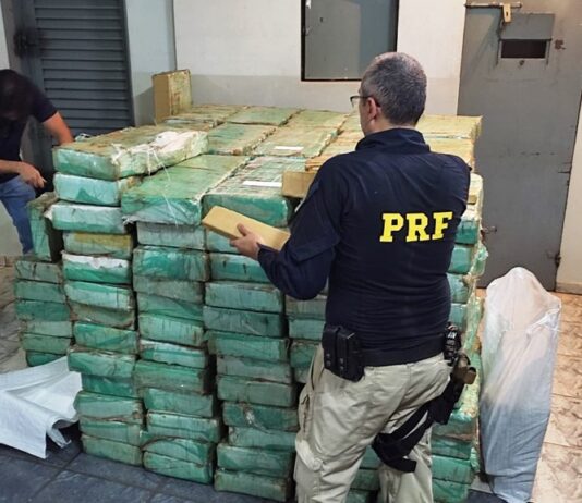 PRF apreende três toneladas de maconha em SP