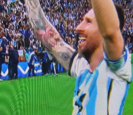 Argentina conquista o tricampeonato mundial e consagra Leonel Messi