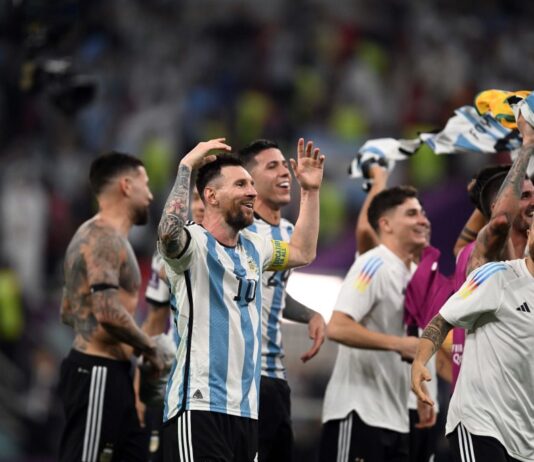 Com drama, Argentina bate Austrália e avança para enfrentar Holanda