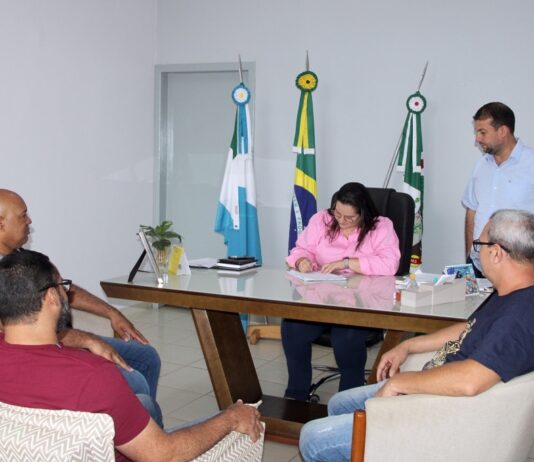 Prefeitura de Naviraí envia à Câmara projeto de reajuste salarial de 8,15% aos servidores municipais