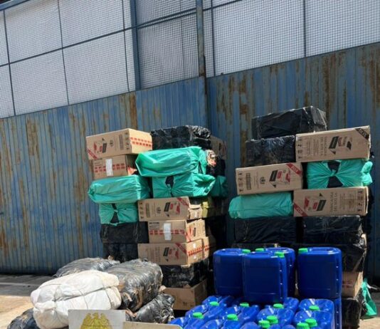 PF, BPFRON e BOPE localizam depósito de cigarros e agrotóxicos, em Foz do Iguaçu
