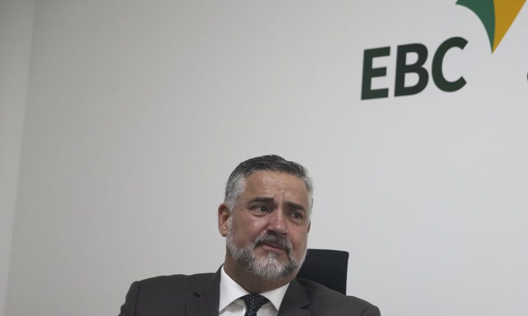 Paulo Pimenta Ministro das Comunicações