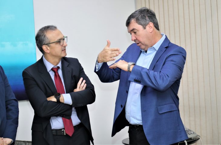 Reuniao-diretoria-Suzno-1-730x480