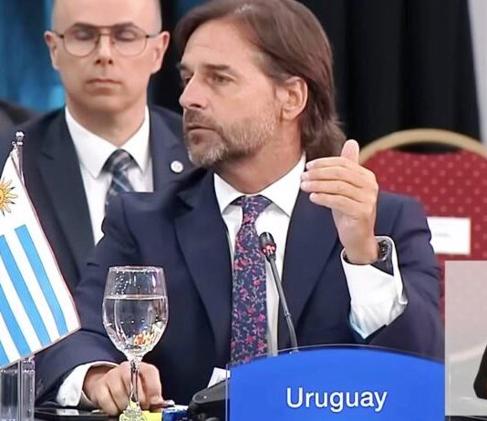 Presidentes do Paraguai e do Uruguai criticam silêncio da esquerda sobre ditaduras