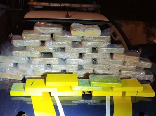 PRF apreende 46,7 Kg de cocaína em Corumbá (MS)