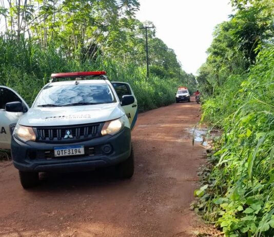 Corpo de homem é encontrado com mãos e pés amarrados com fio de internet