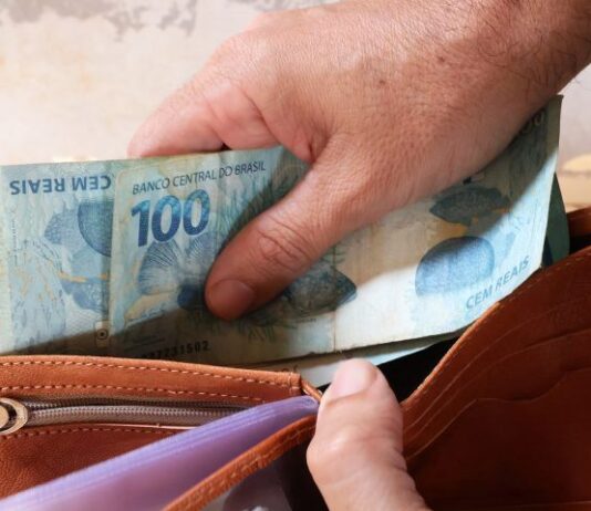 Bolsa Família terá valor extra para famílias maiores