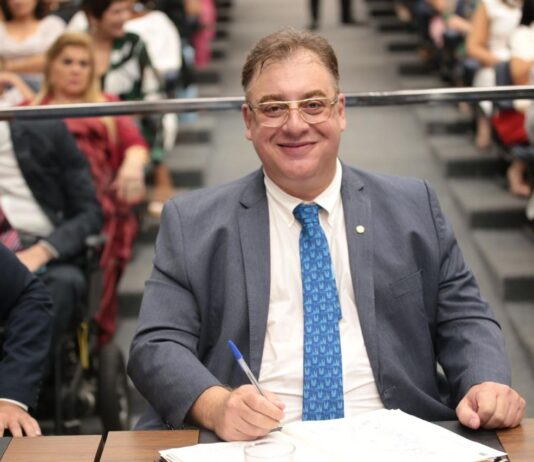 “Com o coração de Mulher”: PL de Neno Razuk é aprovado na ALEMS