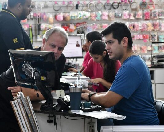 Campo Grande abre mais de 1,2 mil vagas em fevereiro e é a 6ª capital a gerar mais empregos