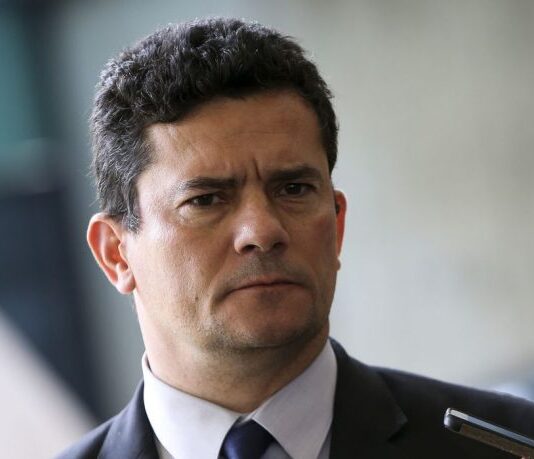 Moro responsabiliza Lula por eventual atentado do PCC