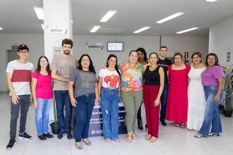 040423-casa-do-trabalhador-de-navirai-conclui-o-mes-de-marco-com-sete-cursos-de-capacitacao-ofertados-3-768x512