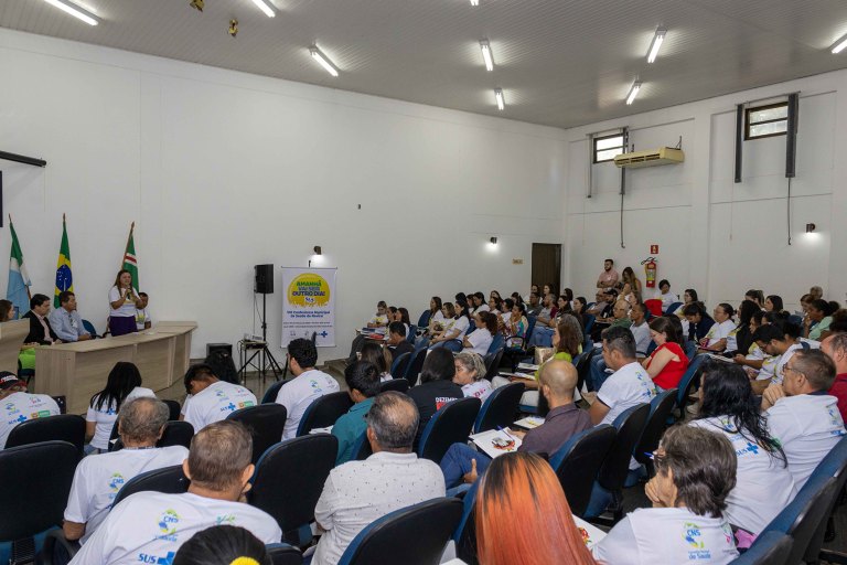 310323-navirai-realiza-a-viii-conferencia-municipal-de-saude-e-elege-delegados-para-a-etapa-estadual-768x512