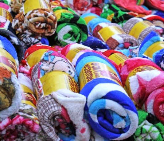 Governo de MS vai distribuir 100 mil cobertores para famílias em situação de vulnerabilidade