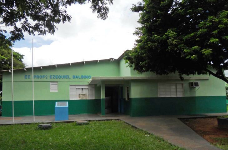 Escola-Ezequiel-Balbino-em-Anaurilândia-730x480