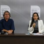 Reunião-com-sindicatos-para-discutir-reajuste-salarial-Foto-Álvaro-Rezende5-300×200