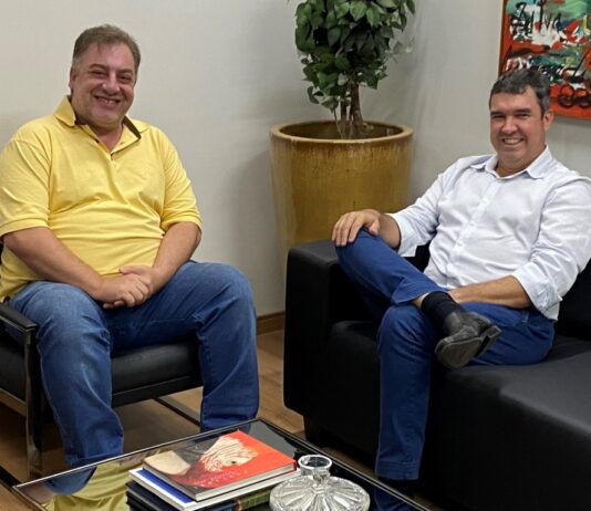 Eduardo Riedel atende proposição de Neno Razuk e escolas de MS terão “botão do pânico”