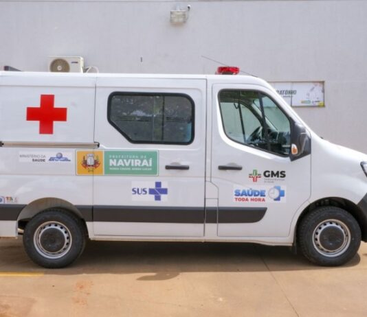NAVIRAÍ: Saúde recebe ambulância adquirida via emenda dos deputados Paulo Corrêa e Mara Caseiro