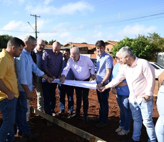 ITAQUIRAÍ: com recursos próprios, Prefeitura inicia construção de Posto de Saúde no bairro Nova Esperança