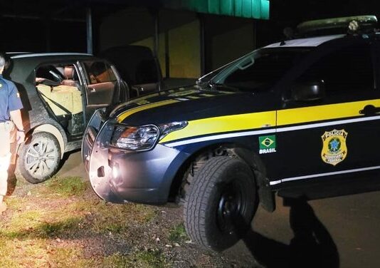 PRF apreende 393 Kg de maconha em Guia Lopes da Laguna (MS)
