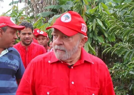 Bancada ruralista avalia romper com governo Lula