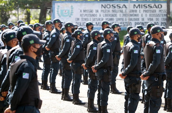 Policia-Militar-fim-de-ano-Foto-Saul-Schramm-9-730x480
