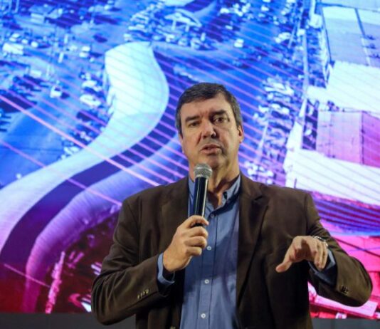 Casos de sucesso em MS serão apresentados pelo Governador em fórum empresarial nacional
