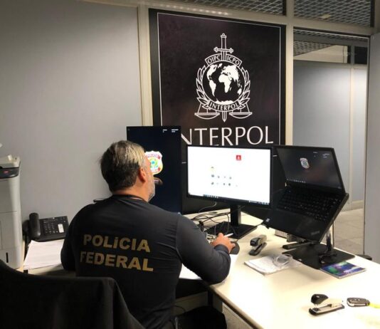 Homem condenado por assaltos na Paraíba é preso nos EUA pela Interpol