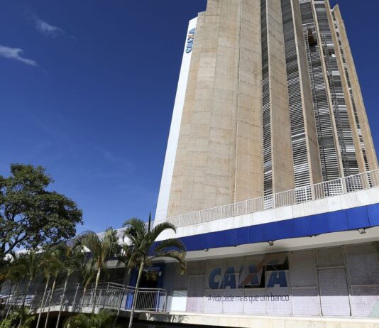 Caixa paga Bolsa Família com novo adicional de R$ 50 a NIS de final 7