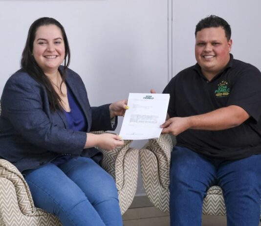 NAVIRAÍ: Rhaiza se reúne com empresário do ramo cervejeiro que pretende implantar indústria na cidade