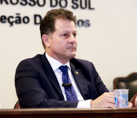 REGULARIZAÇÃO FUNDIÁRIA: Renato reivindica internet para Superintendências Regionais do INCRA