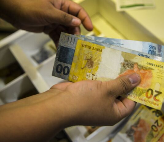 Caixa paga hoje (19-07) novo Bolsa Família a beneficiários com NIS de final 2