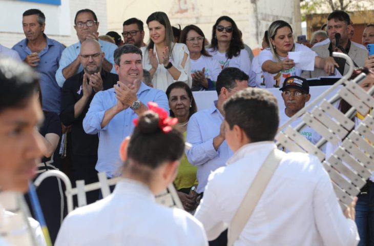 Governador-participa-aniversario-de-Aquidauana-Foto-Saul-Schramm-29-730x480