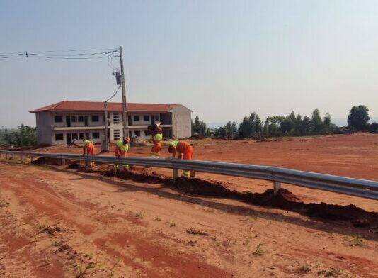 CCR retira guard rail que impedia empresário de construção de hotel/kitnet