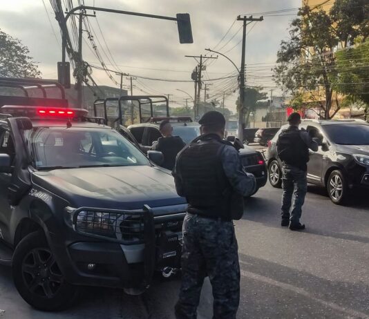 Operação da polícia deixa ao menos 10 mortos no Rio de Janeiro
