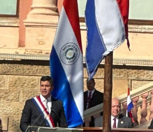Representando o Estado, vice-governador participa da posse do novo presidente do Paraguai