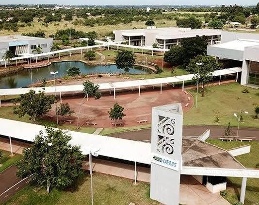 UEMS abre 170 vagas em cursos de graduação a refugiados, migrantes e apátridas