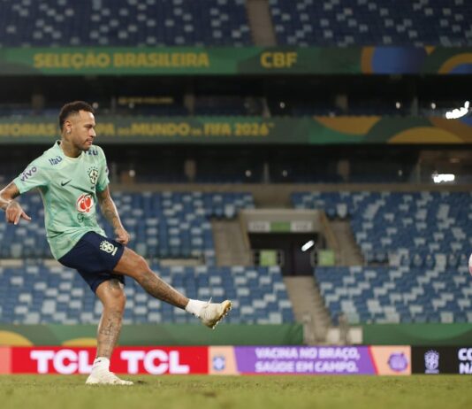 Seleção Brasileira vai tentar manter os 100% nas Eliminatórias diante da Venezuela hoje à noite