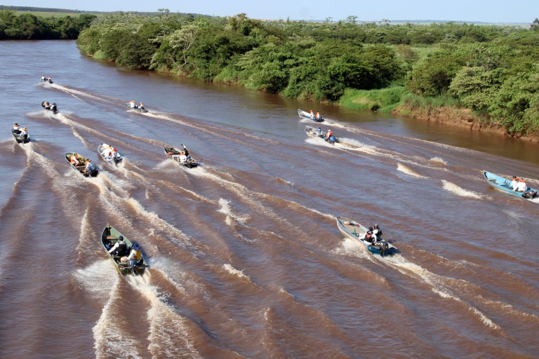 231023-setenta-duplas-de-pescadores-participaram-do-5-torneio-de-pesca-do-rio-amambai-em-navirai-3-768x512