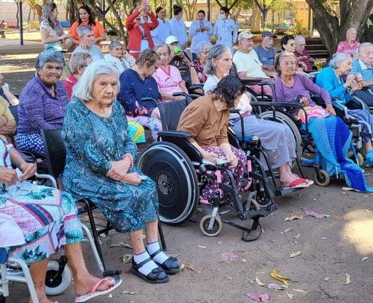 Governo de MS lança programa que pagará benefício social para cuidadores de pessoas com deficiência