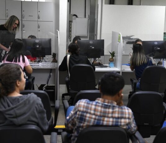 VAGAS DE EMPREGO: Mato Grosso do Sul começa a semana com 4,8 mil vagas em aberto na Funtrab