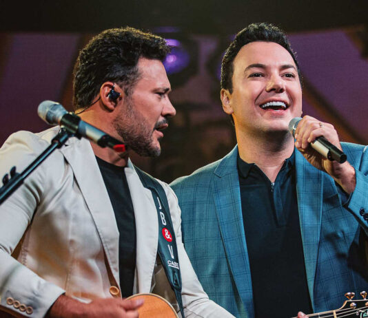 João Bosco e Vinícius fazem show hoje na 29ª Exponavi; Zorro fará apresentação inédita amanhã