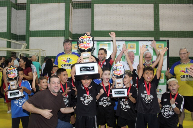 301023-prefeitura-de-navirai-fecha-com-chave-de-ouro-a-26a-copa-chama-que-teve-a-participacao-de-103-equipes-1-768x512